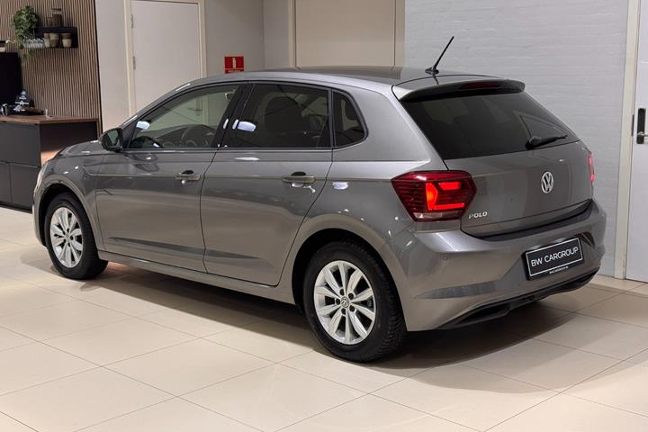Grå VW Polo fra 2020