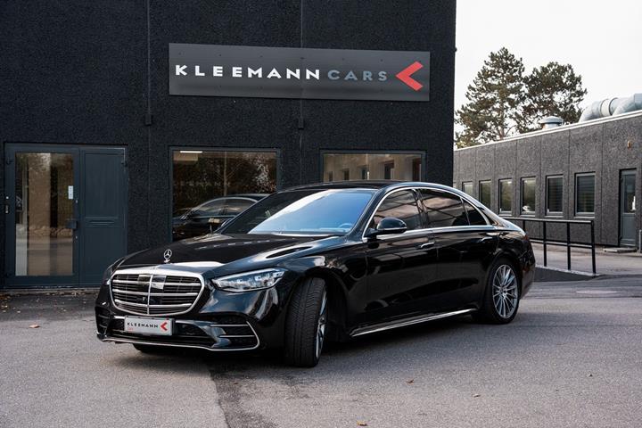 Sort Mercedes S580 e fra 2022