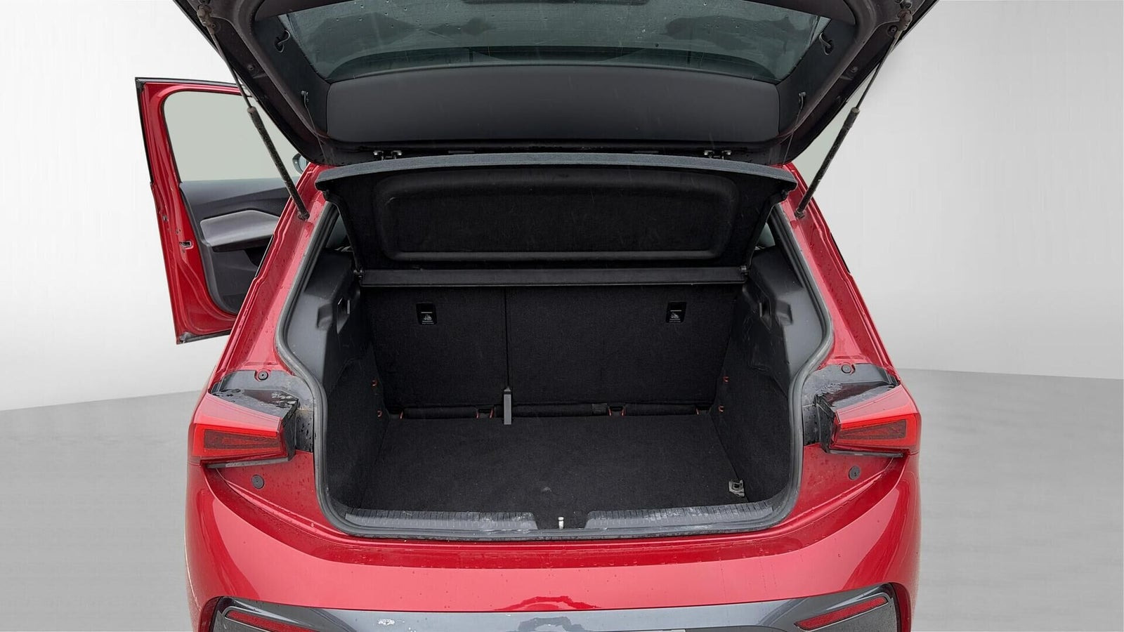 Rød Cupra Born fra 2023