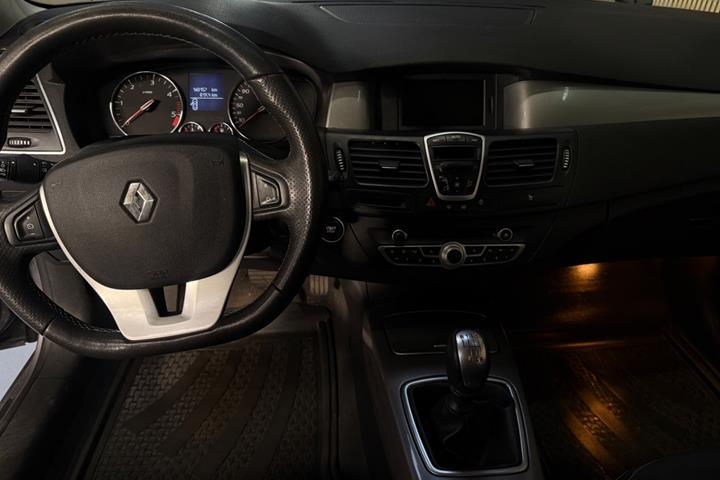 undefined Renault Laguna III fra 2012 set indefra