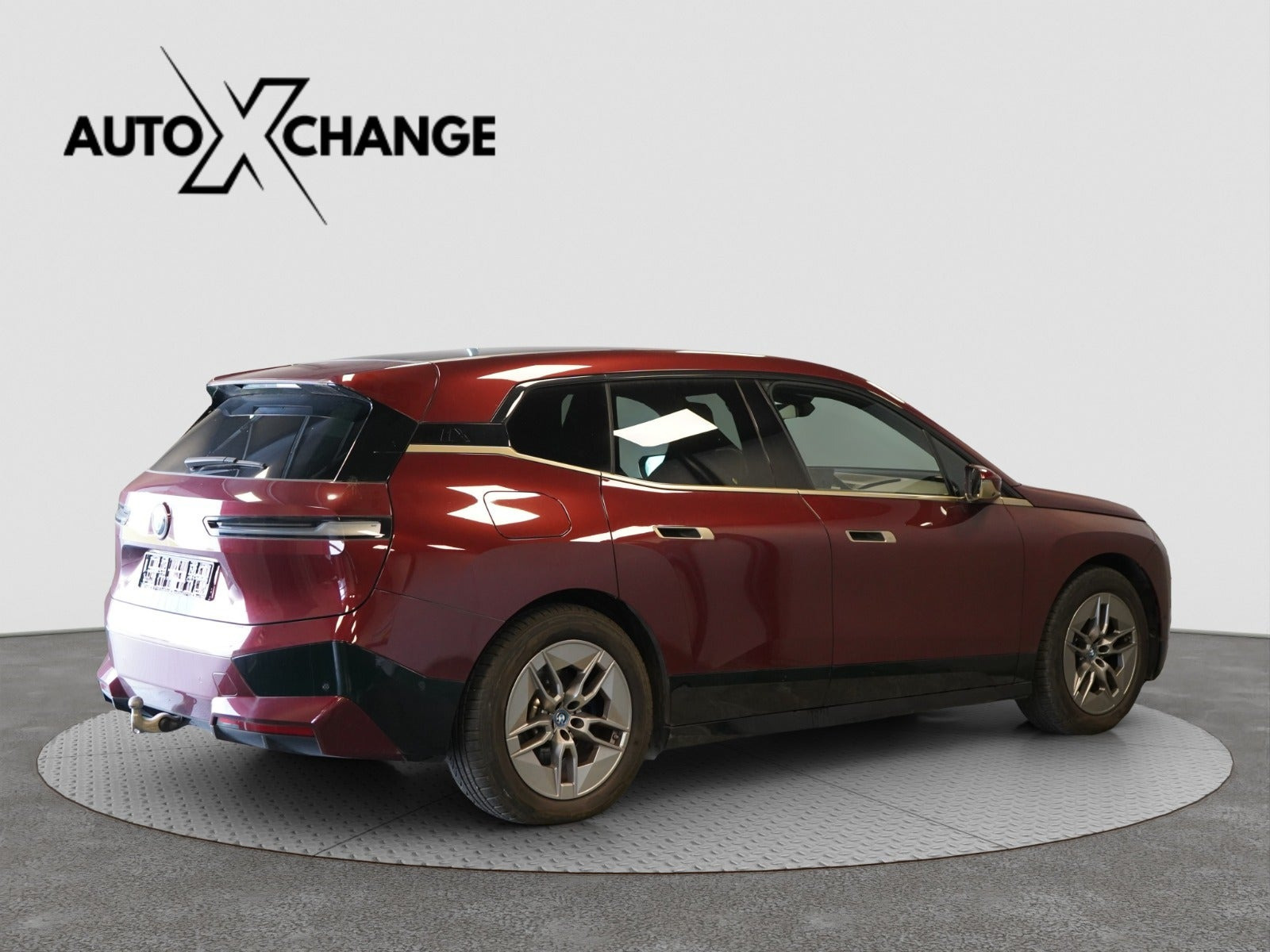 Rød BMW iX fra 2022