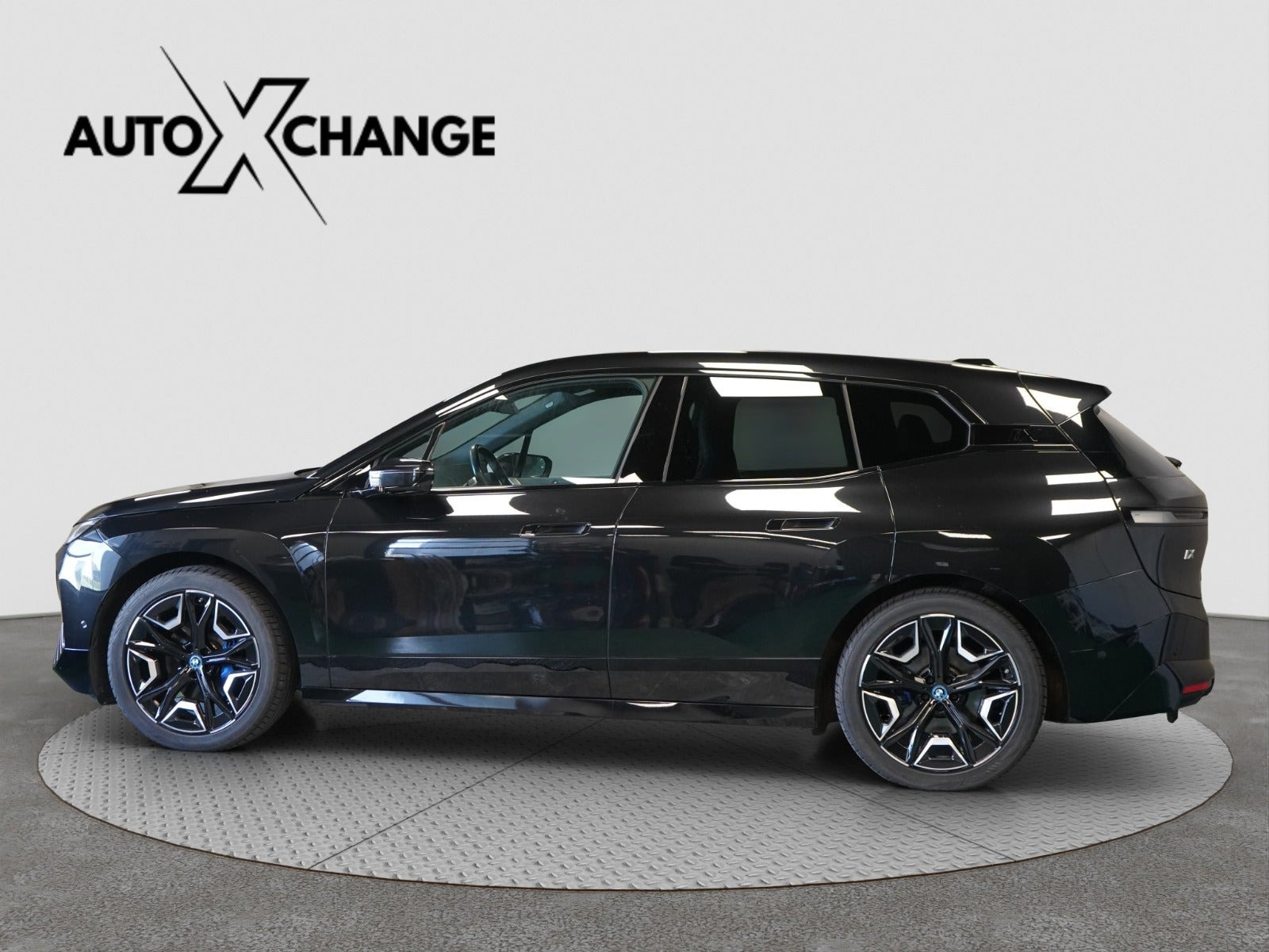 Sort BMW iX fra 2023