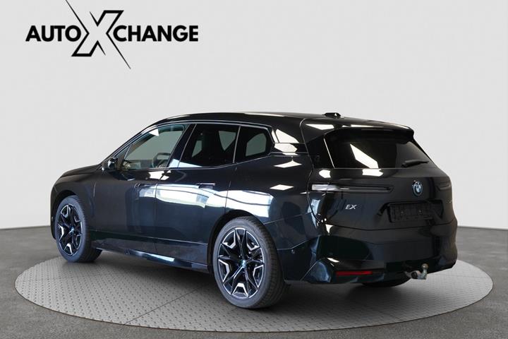 Sort BMW iX fra 2023