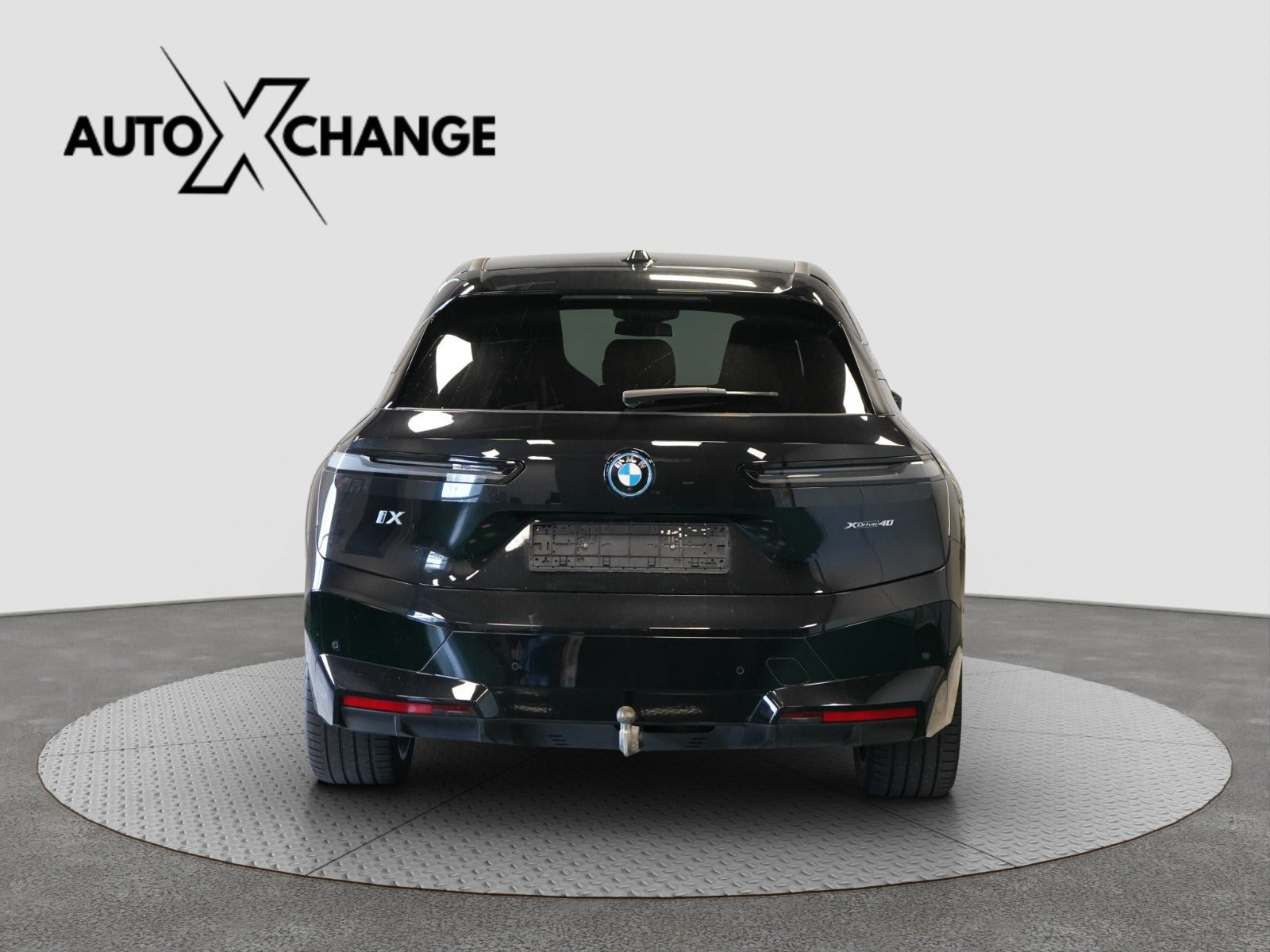 Sort BMW iX fra 2023