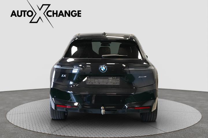 Sort BMW iX fra 2023