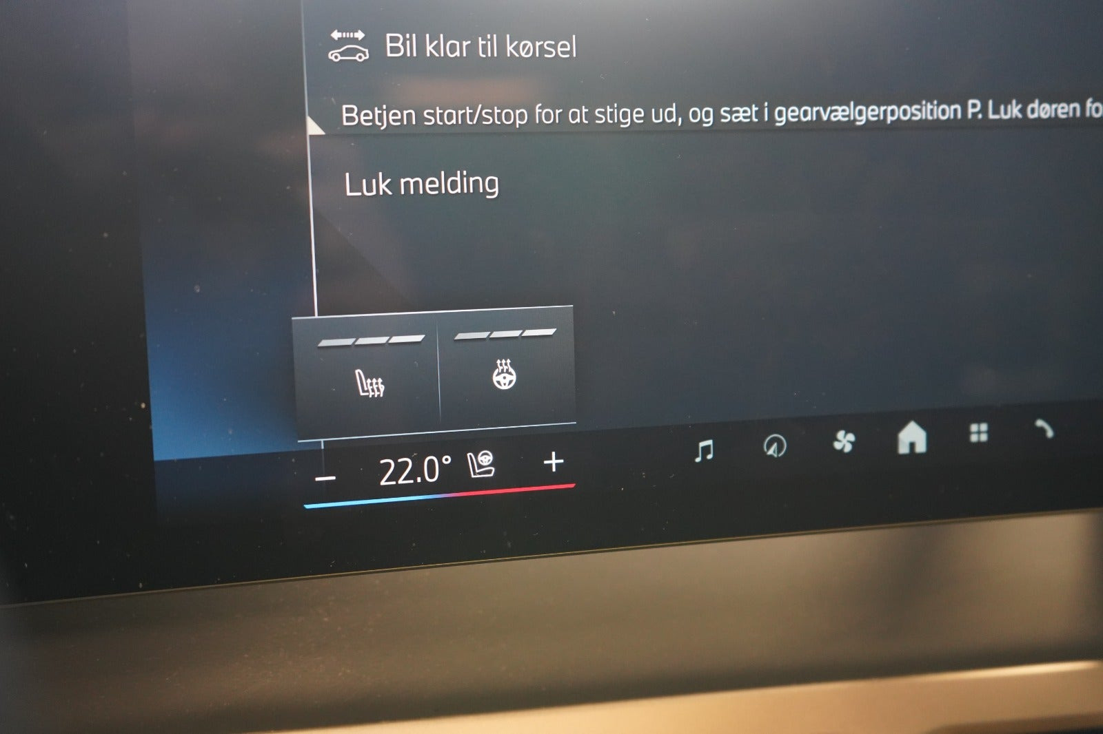 Sort BMW iX fra 2023