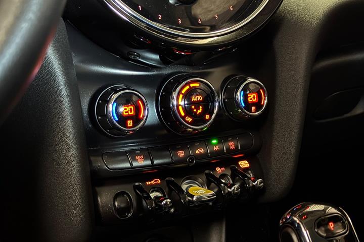 Grå Mini Cooper SE fra 2022