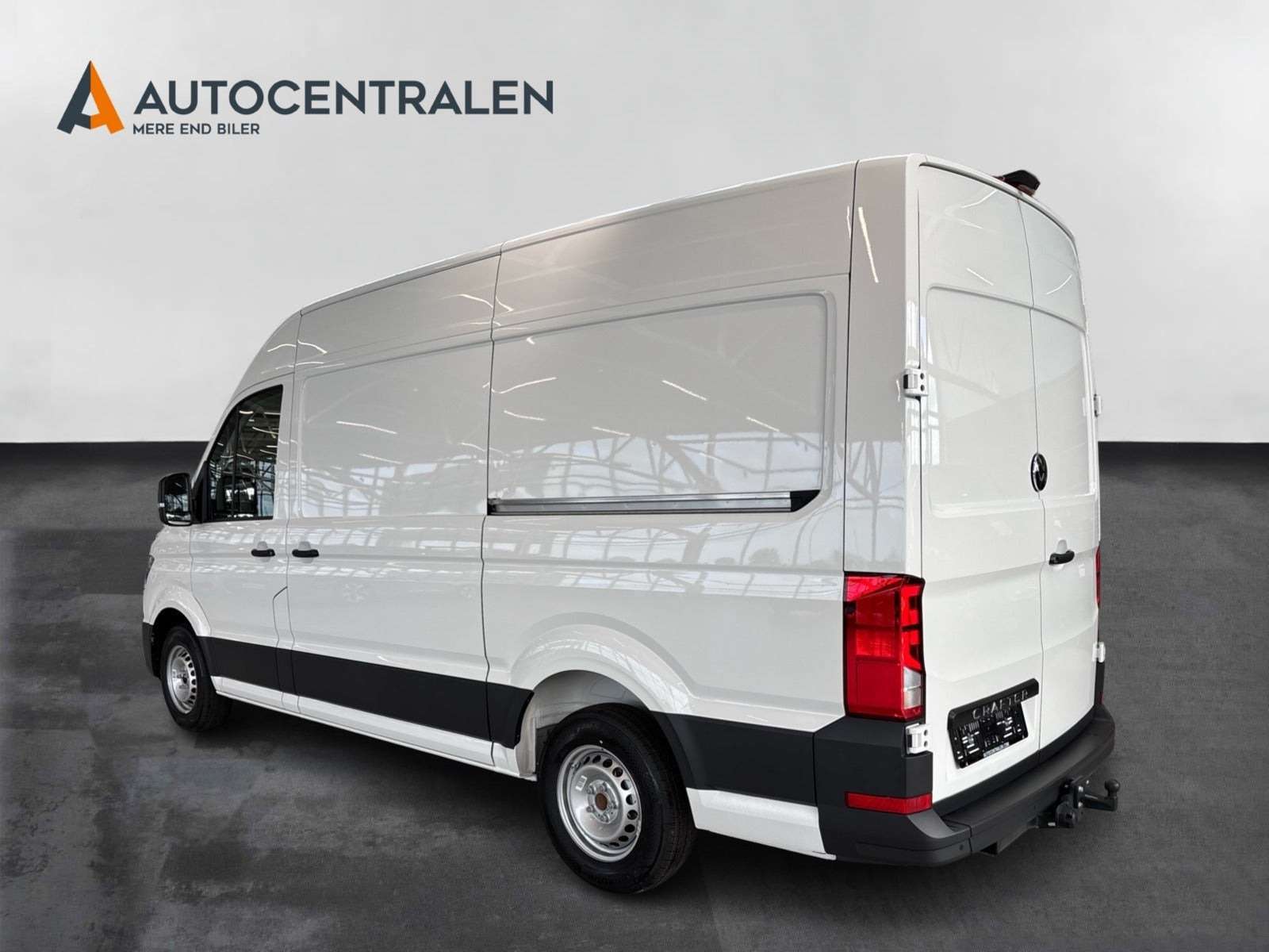 Hvid VW Crafter 35 fra 2026