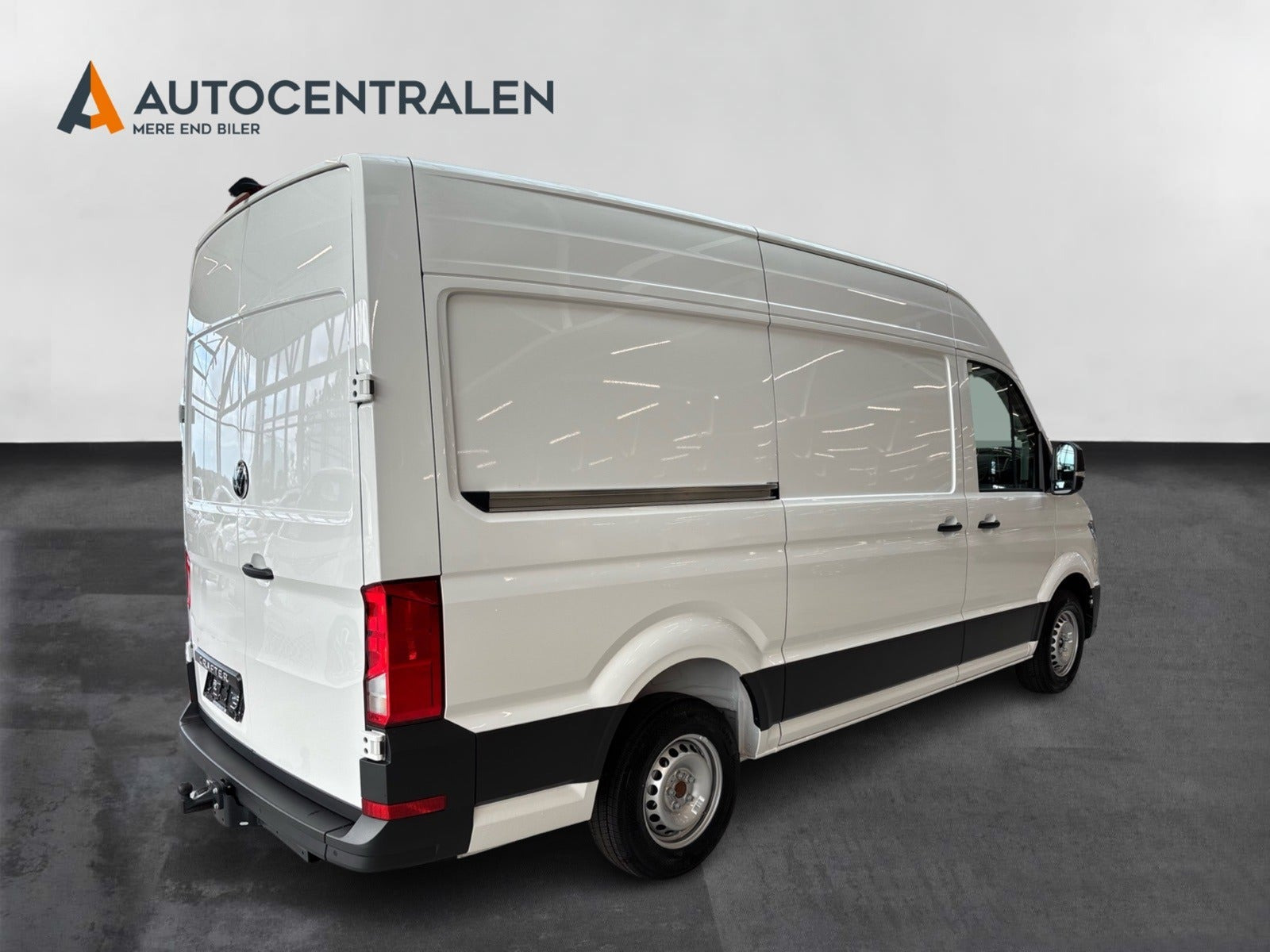 Hvid VW Crafter 35 fra 2026