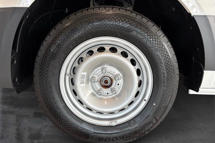 Hvid VW Crafter 35 fra 2026