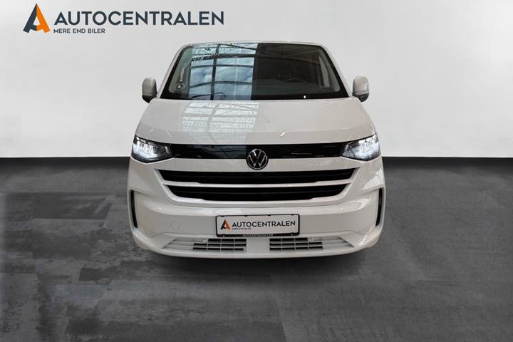 Hvid VW Transporter fra 2025