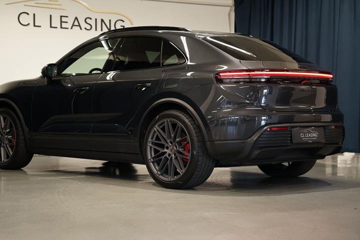 Grå Porsche Macan 4S fra 2025