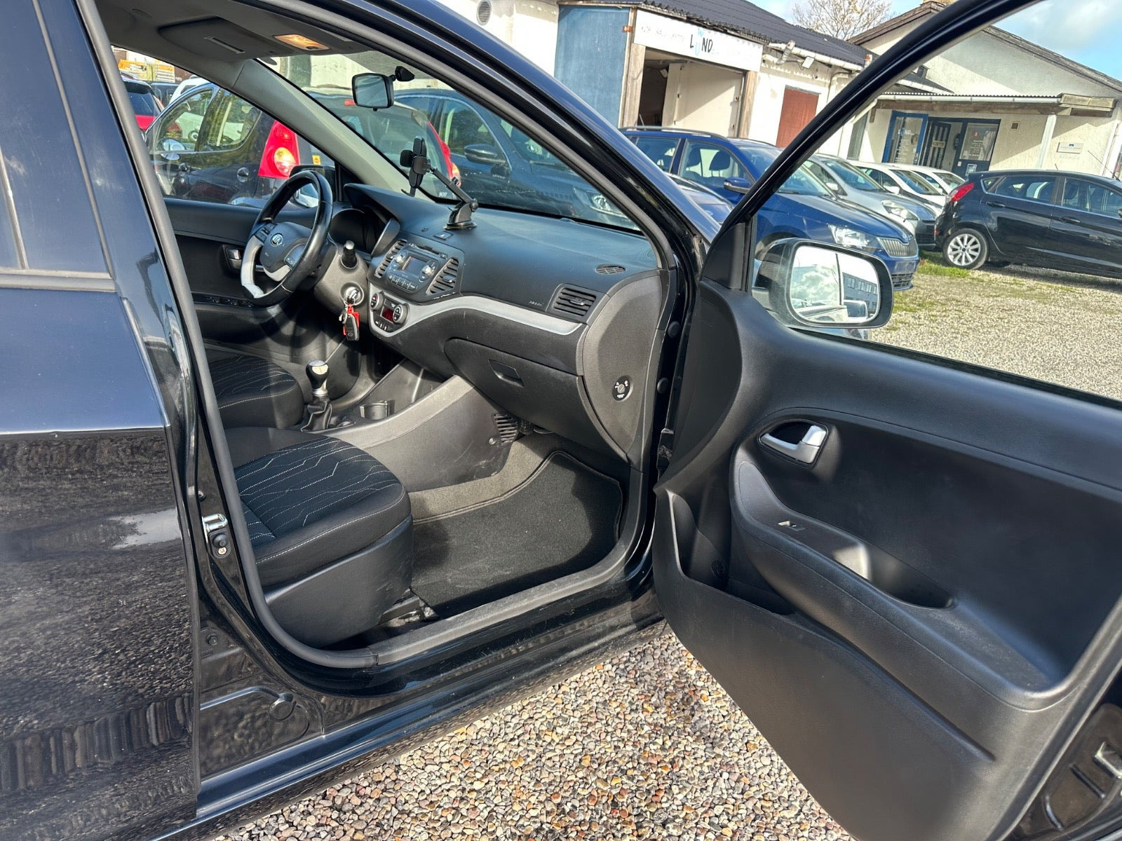 Sort Kia Picanto fra 2016