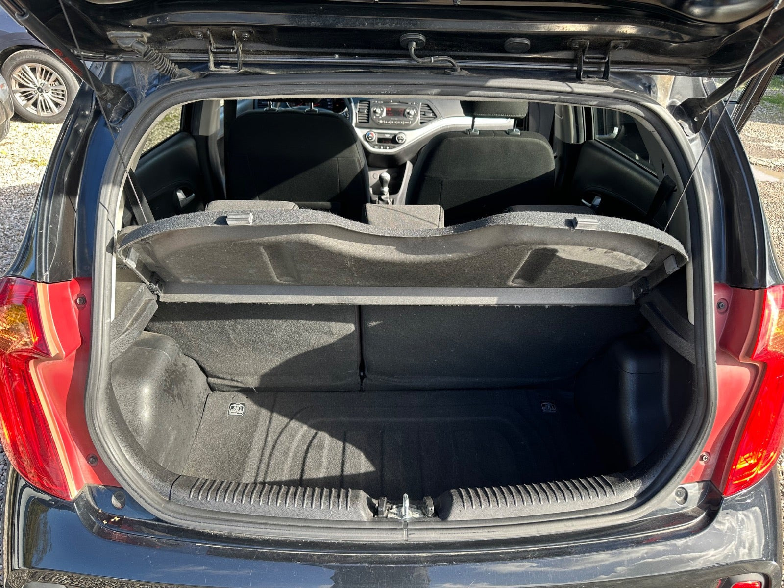 Sort Kia Picanto fra 2016