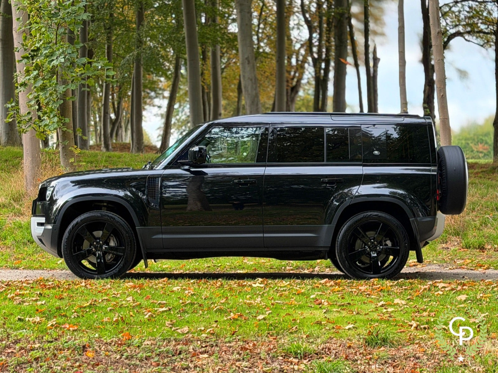 Sort Land Rover Defender 110 fra 2021