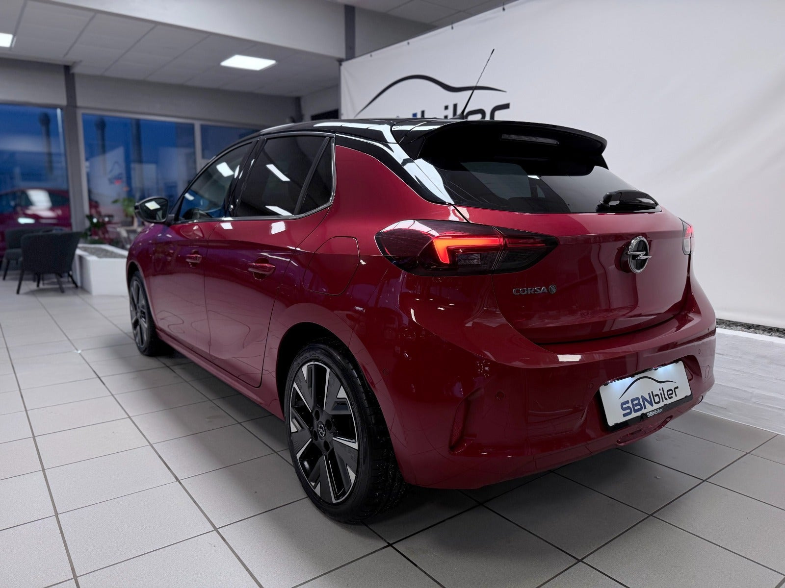 Rød Opel Corsa-e fra 2021