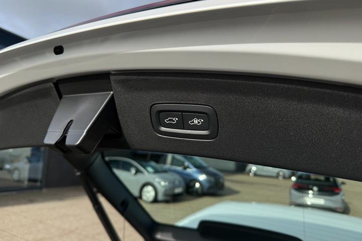 Hvid Polestar 2 fra 2023