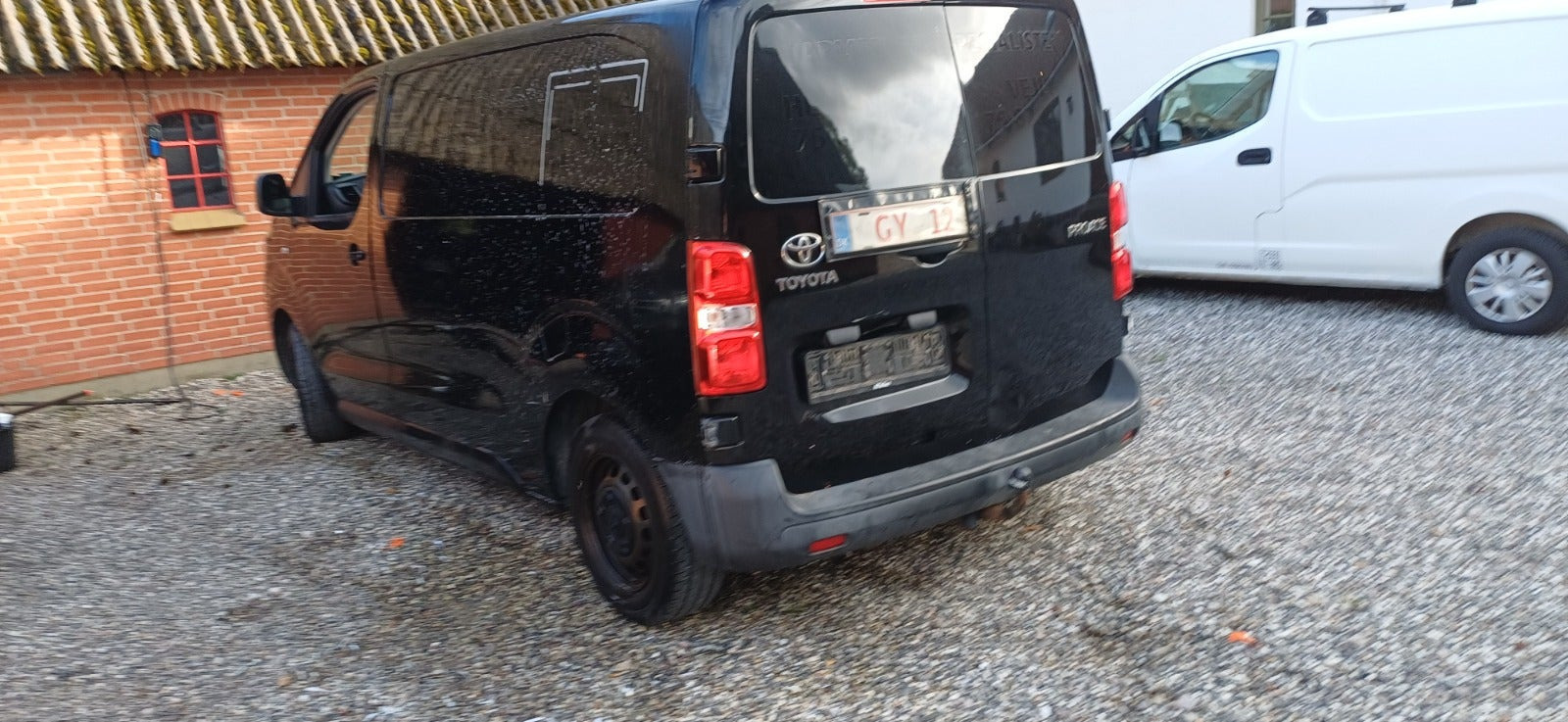 Sort Toyota ProAce fra 2021