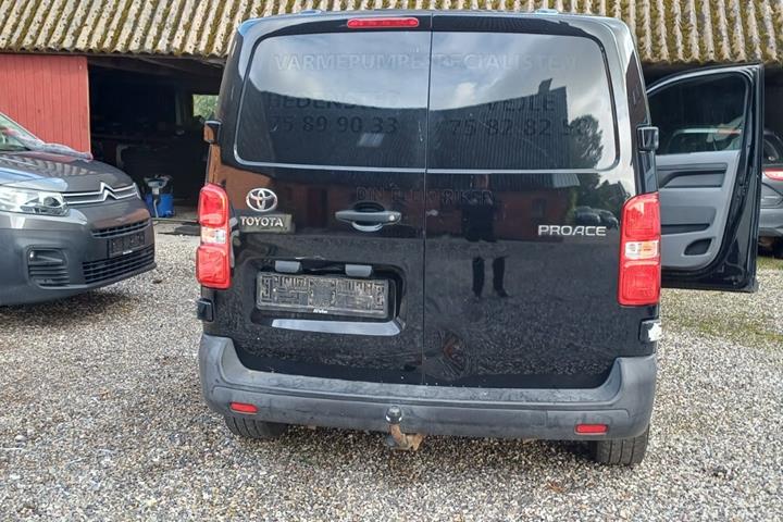 Sort Toyota ProAce fra 2021