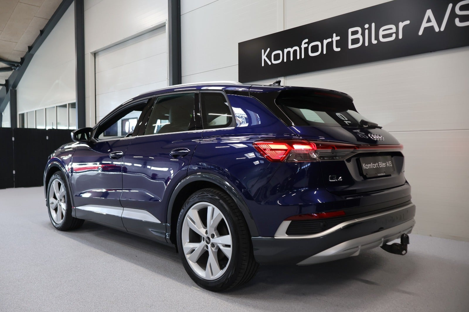 Blå Audi Q4 e-tron fra 2022