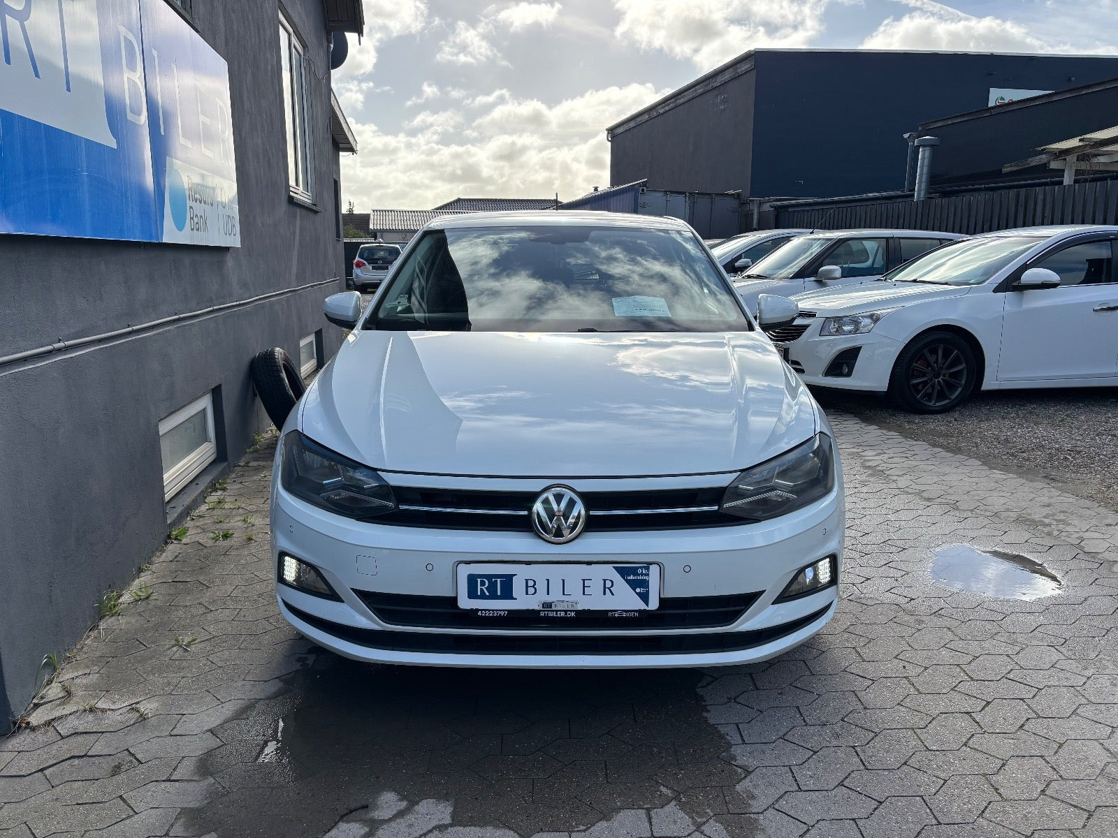 Hvid VW Polo fra 2018