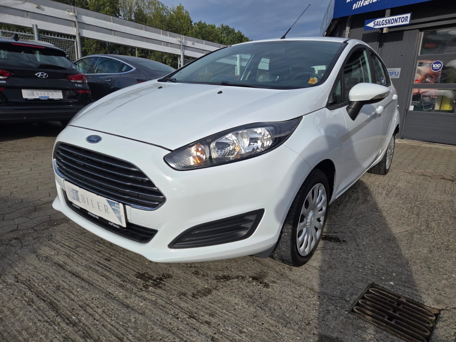 Hvid Ford Fiesta fra 2015