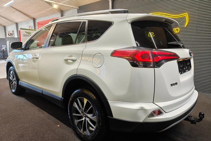 undefined Toyota RAV4 fra 2016