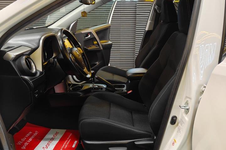 undefined Toyota RAV4 fra 2016