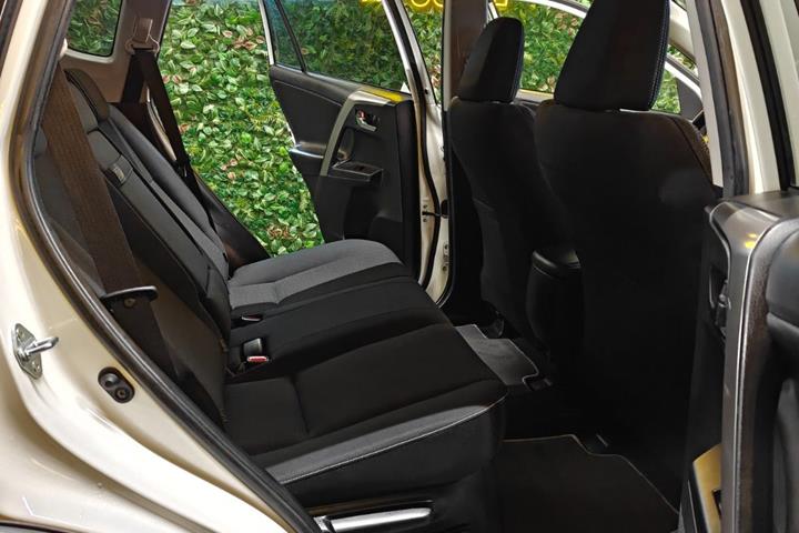 undefined Toyota RAV4 fra 2016
