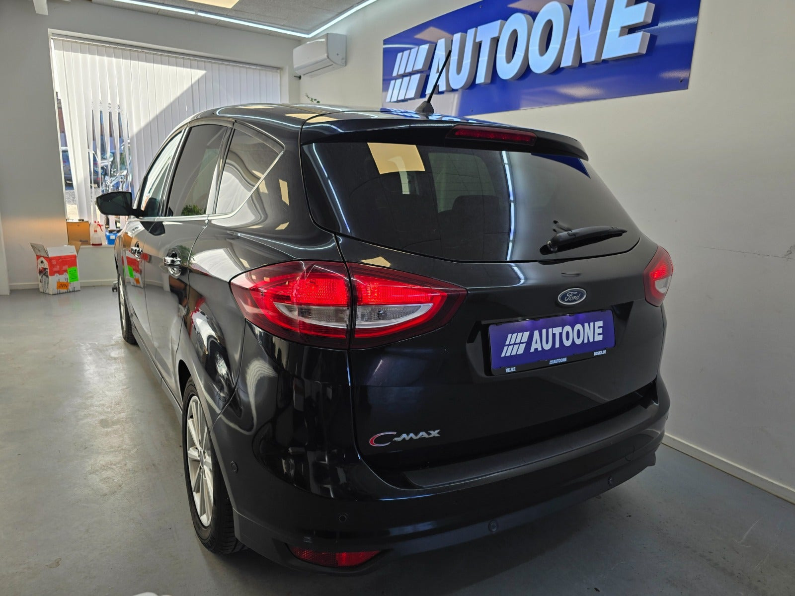 Sort Ford C-MAX fra 2017