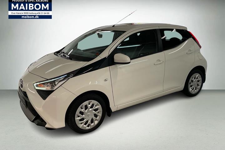 Hvid Toyota Aygo fra 2019