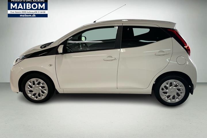 Hvid Toyota Aygo fra 2019