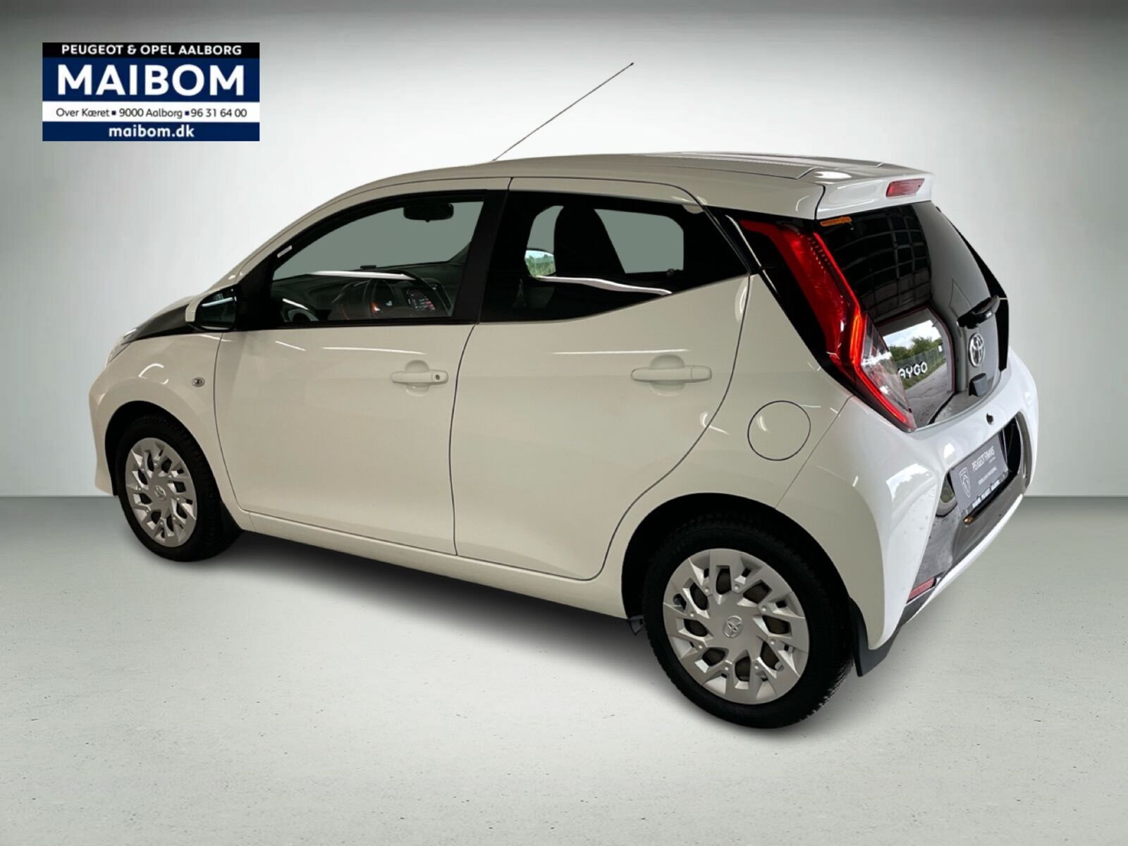 Hvid Toyota Aygo fra 2019