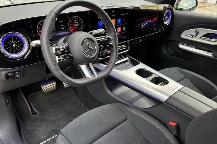 Sort Mercedes CLA350 fra 2026