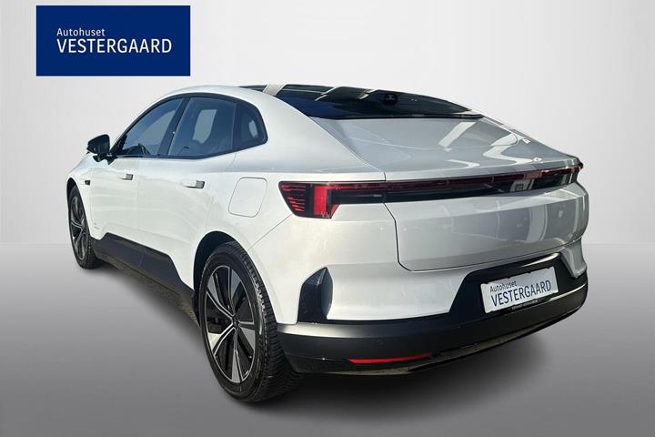 Sølv Polestar 4 fra 2025
