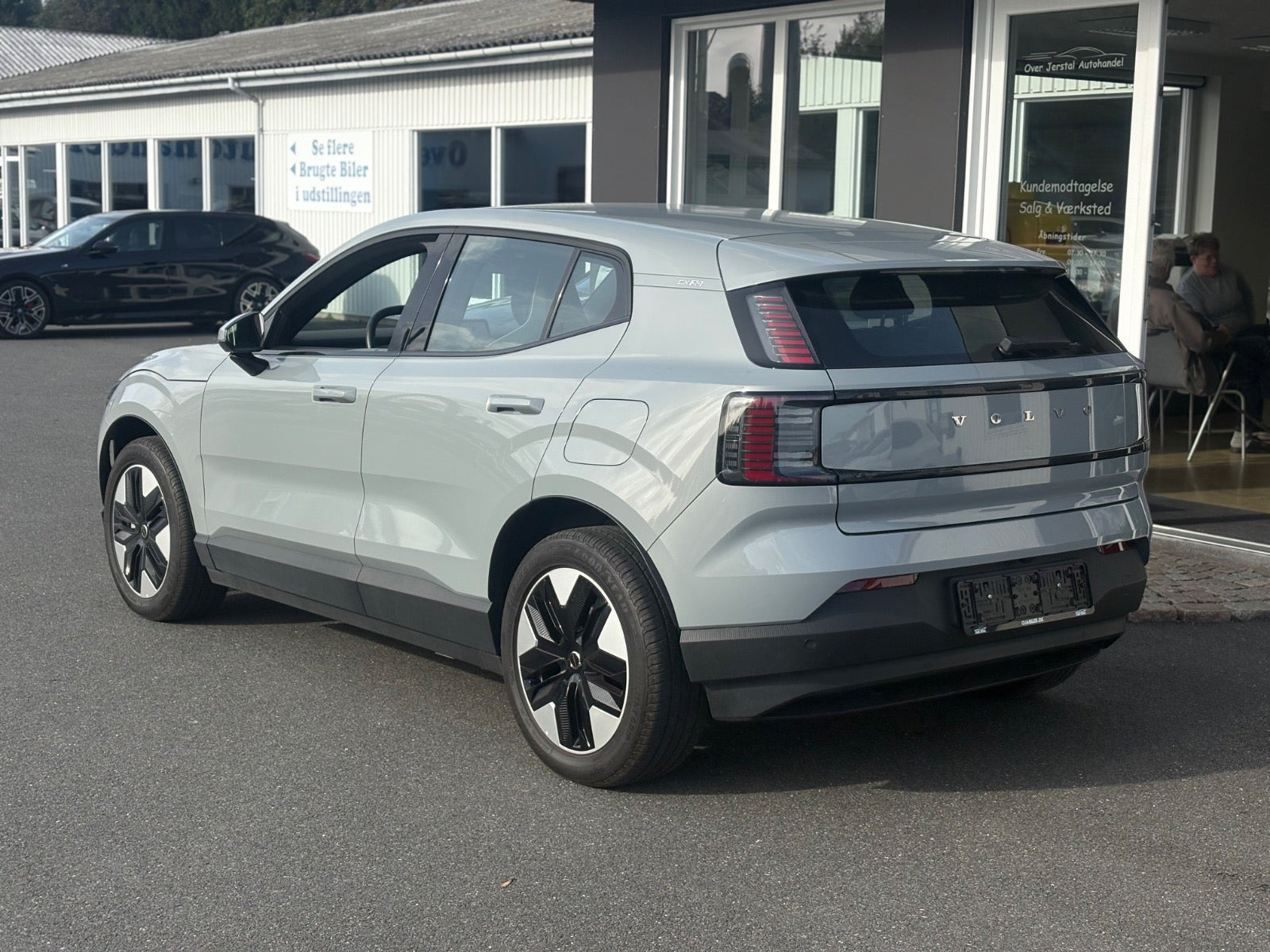 Grå Volvo EX30 fra 2024