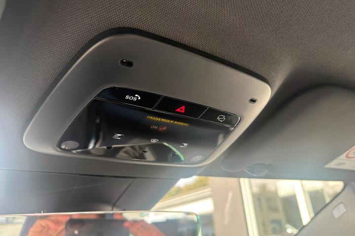 Grå Volvo EX30 fra 2024