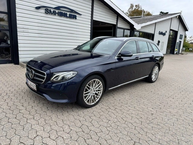 Mercedes E300 de 2,0 AMG Line stc. aut.