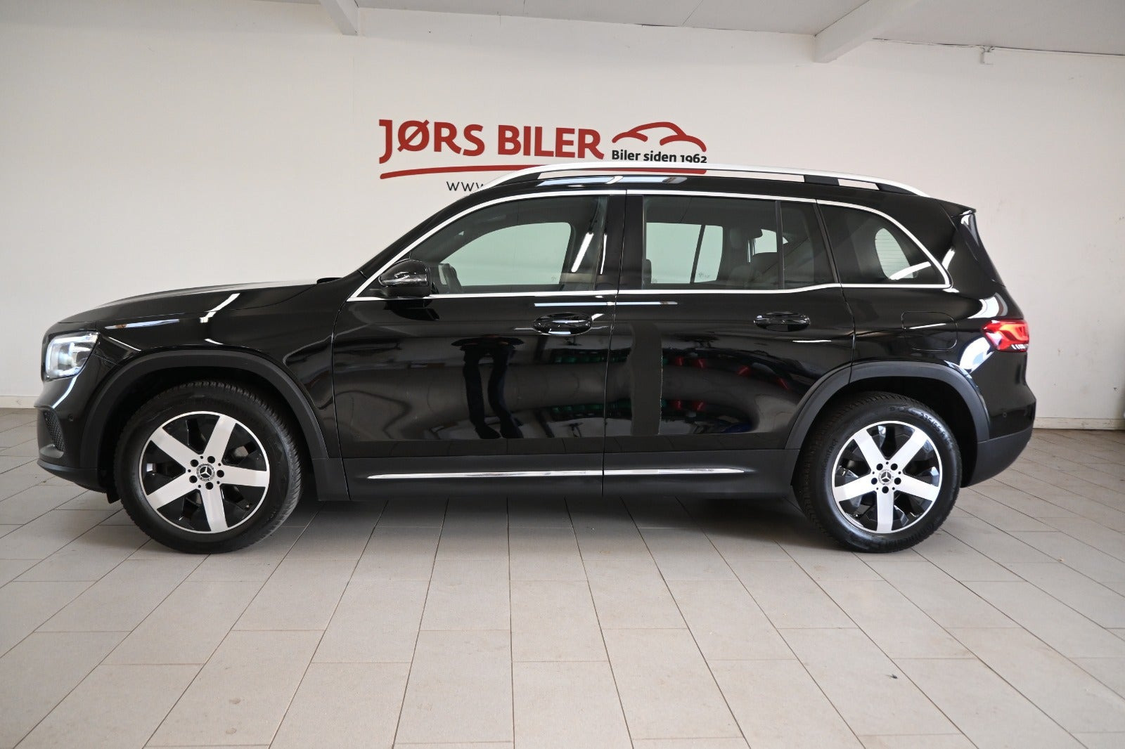 Sort Mercedes GLB200 fra 2020