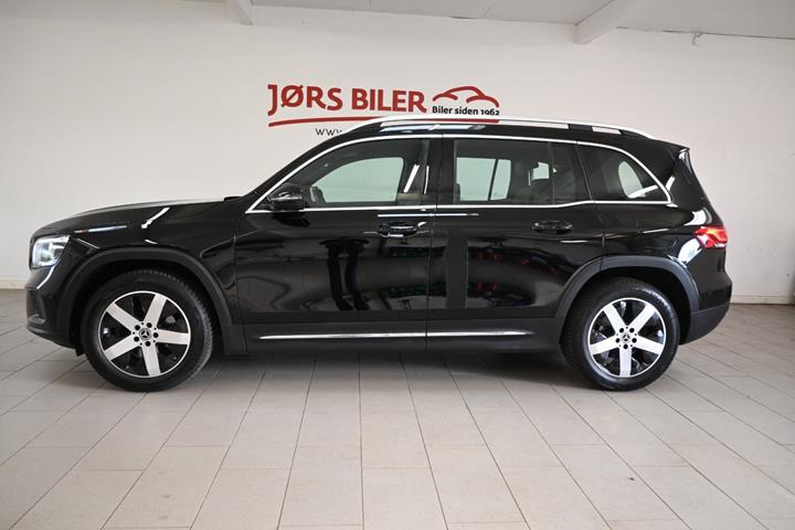 Sort Mercedes GLB200 fra 2020