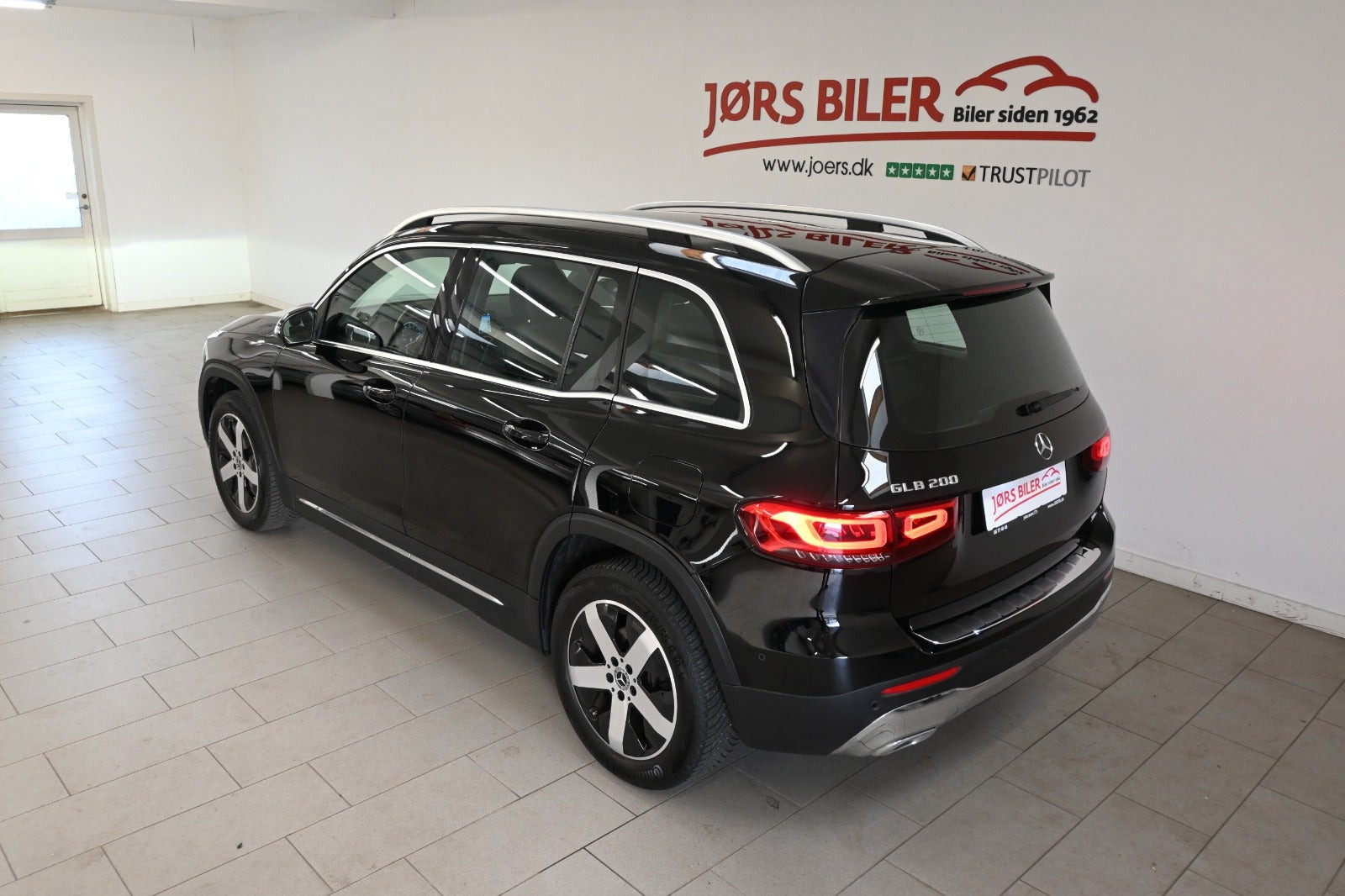 Sort Mercedes GLB200 fra 2020