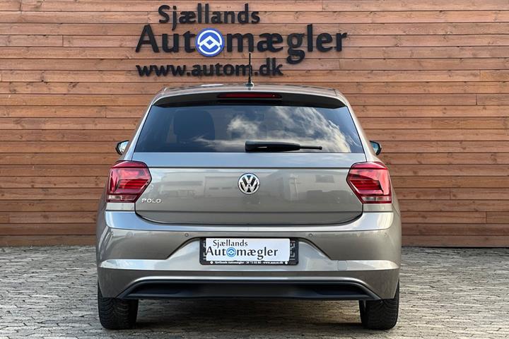 Beige VW Polo fra 2019