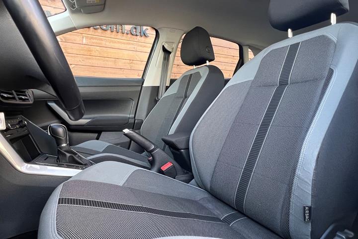 Beige VW Polo fra 2019