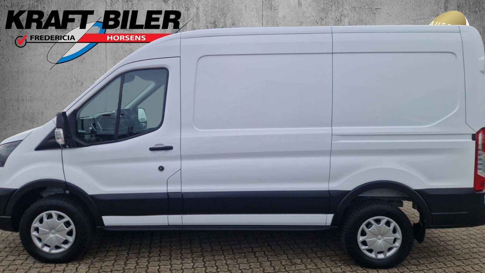 Hvid Ford E-Transit 350 L2 Van fra 2025