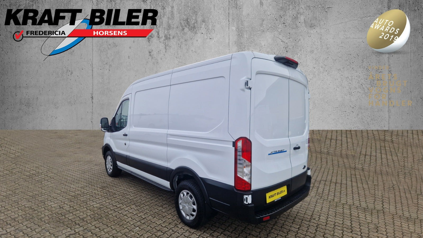 Hvid Ford E-Transit 350 L2 Van fra 2025