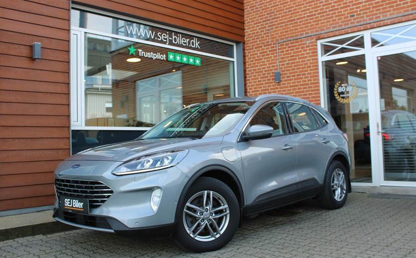 Ford Kuga 2,5 HEV Titanium CVT
