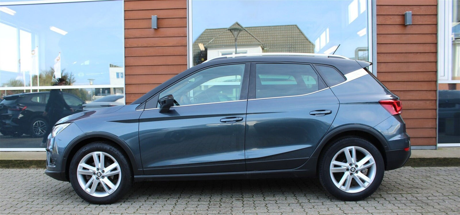 Grå Seat Arona fra 2021