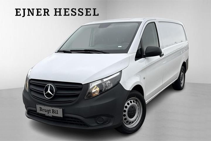 Hvid Mercedes Vito 116 fra 2023