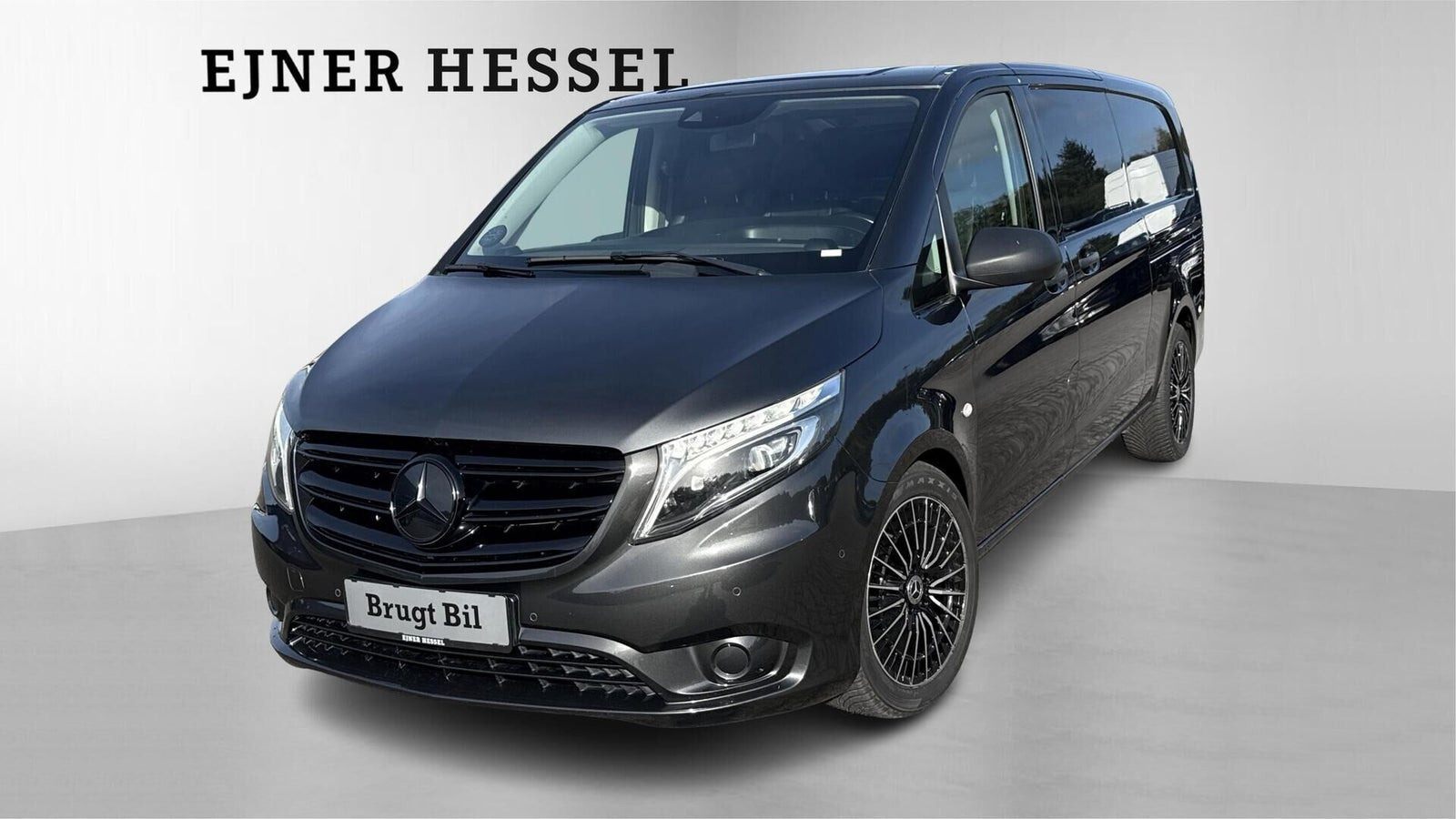 Grå Mercedes Vito 119 fra 2022