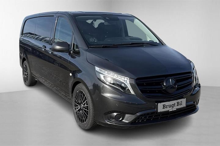 Grå Mercedes Vito 119 fra 2022